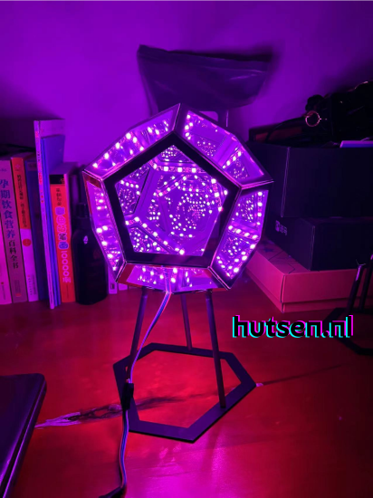 CosmoGlow – The Dodecahedron Lamp that Transforms Your Space