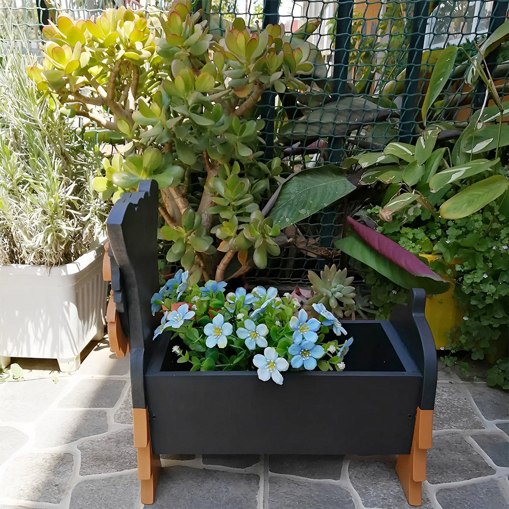 PawPlanter - The stylish flower pot for dog lovers