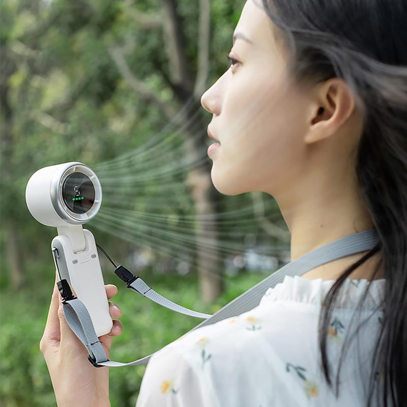 BreezeFlex – Turbo Cooling Fan for Ultimate Comfort Anywhere