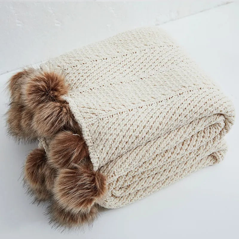 CozyPom – Stylish Cozy Comfort for Your Home!