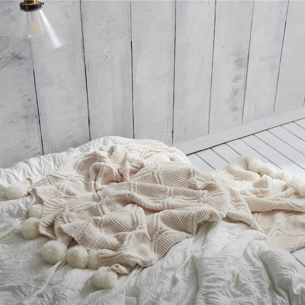 CozyPom – Stylish Cozy Comfort for Your Home!