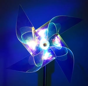 1+1 FREE | SpinGlow - Play of colors & movement for your garden at night