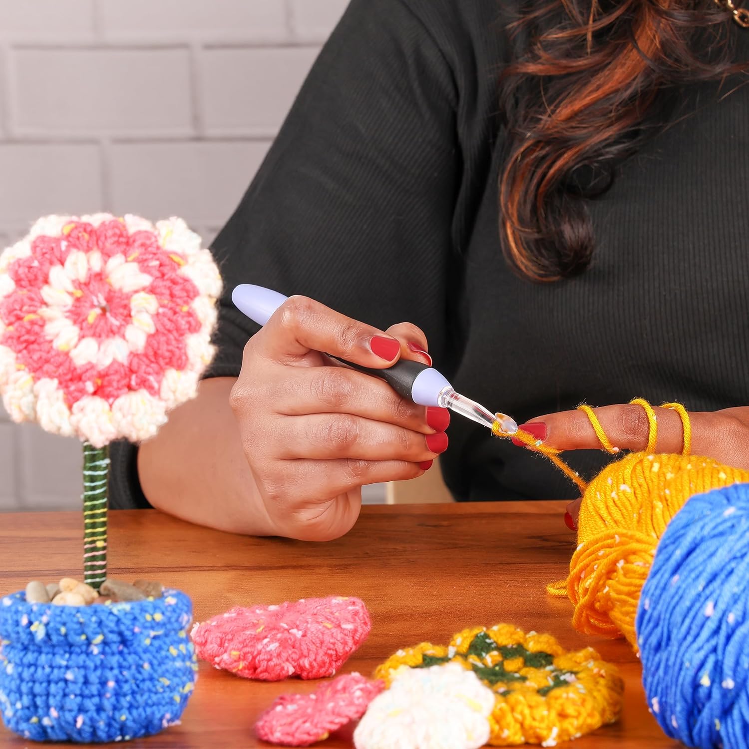 BrightLoop – Crocheting without eye strain, in any light!