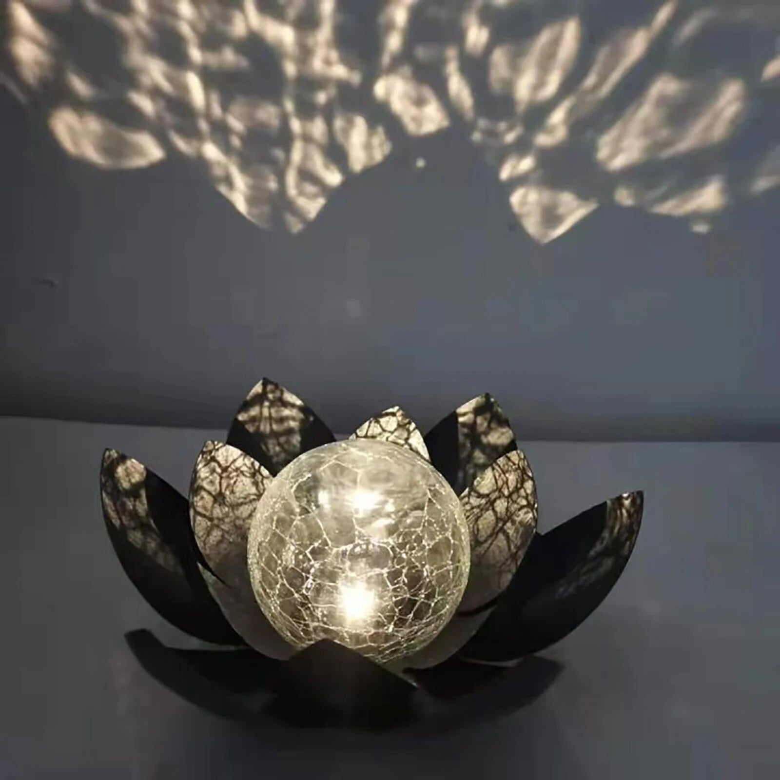 1+1 FREE | LotuGlow - Magical garden lighting with style