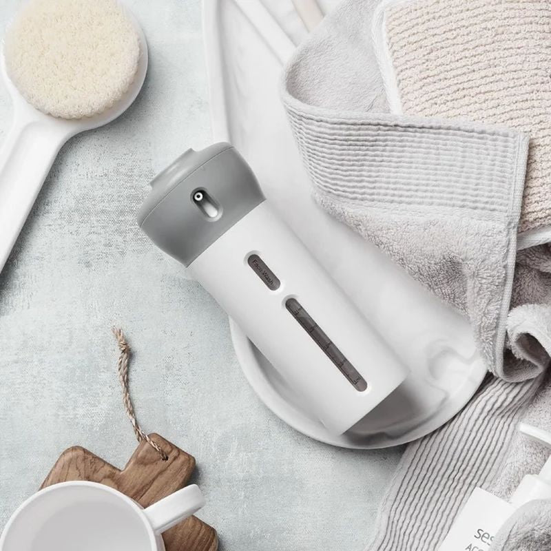 JetSetGo – 4-in-1 Dispenser Bottle for Stress-Free Travel!