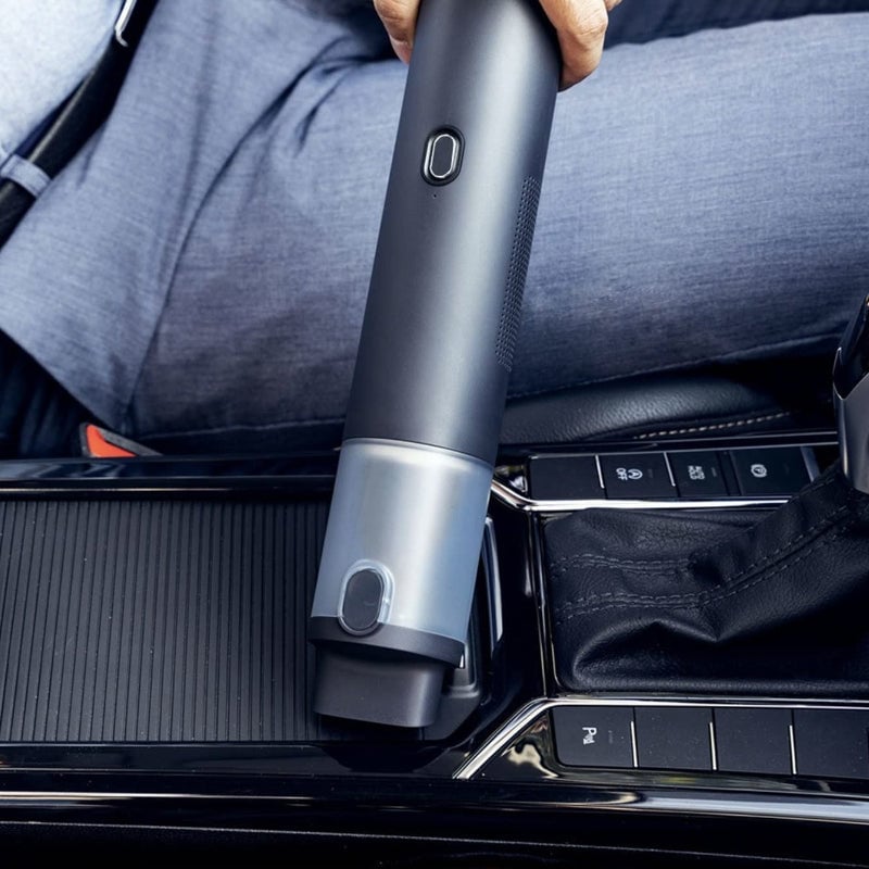 DustJet V8 – Ultimate Power for a Spotless Ride
