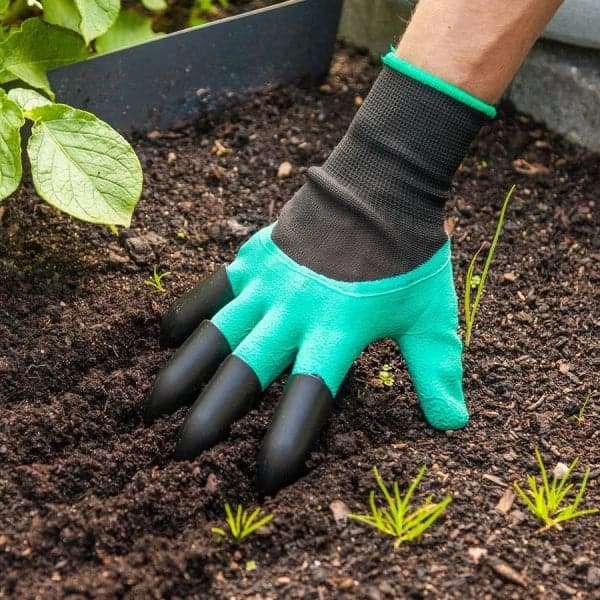 PlanterGlove - Gardening gloves with claws
