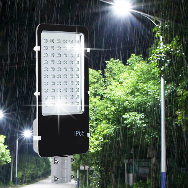 LumiStreet - Powerful solar lighting for outdoor areas